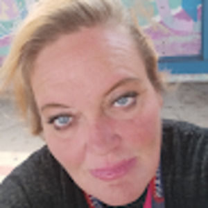 Meet your Posher, Deborah